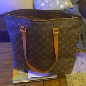 🍎accepting offers🍎 LV  cabas mezzo
